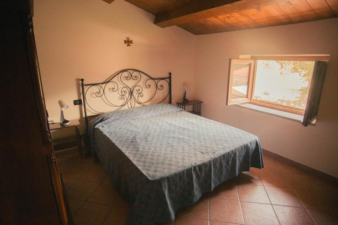 I Cedri Agriturismo Biologico Orsomarso Exteriör bild